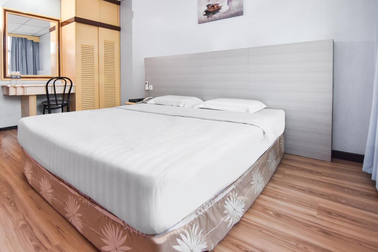 Hotel Hsiang Garden Sandakan Esterno foto