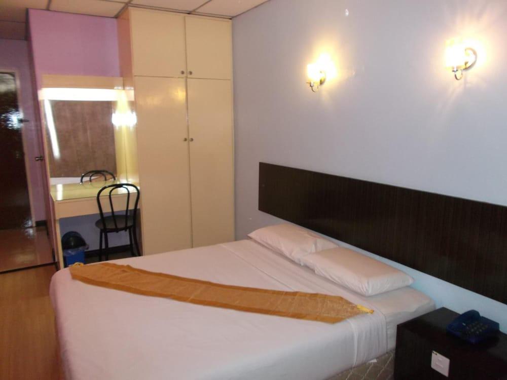 Hotel Hsiang Garden Sandakan Esterno foto